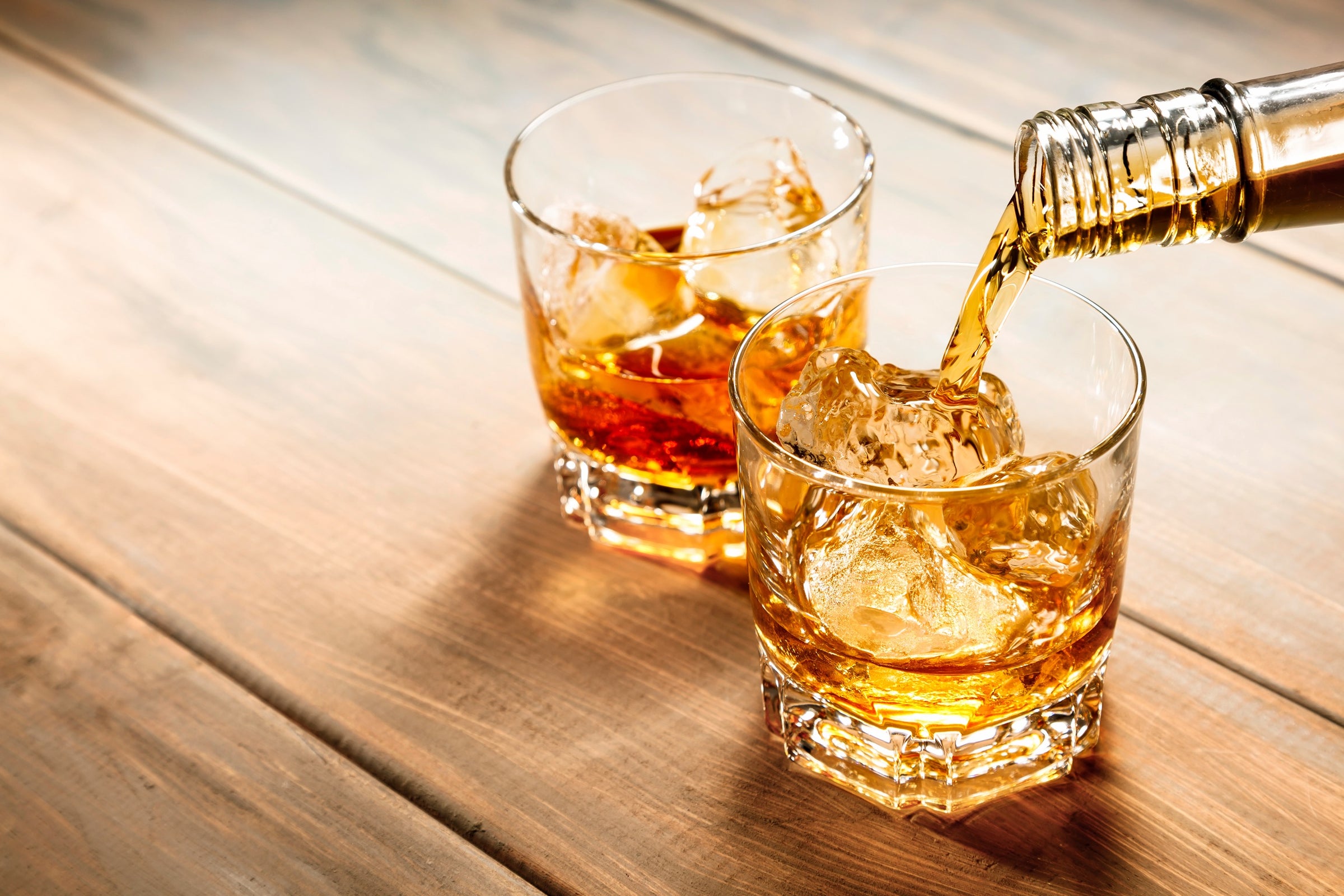 Whisky & Whiskey