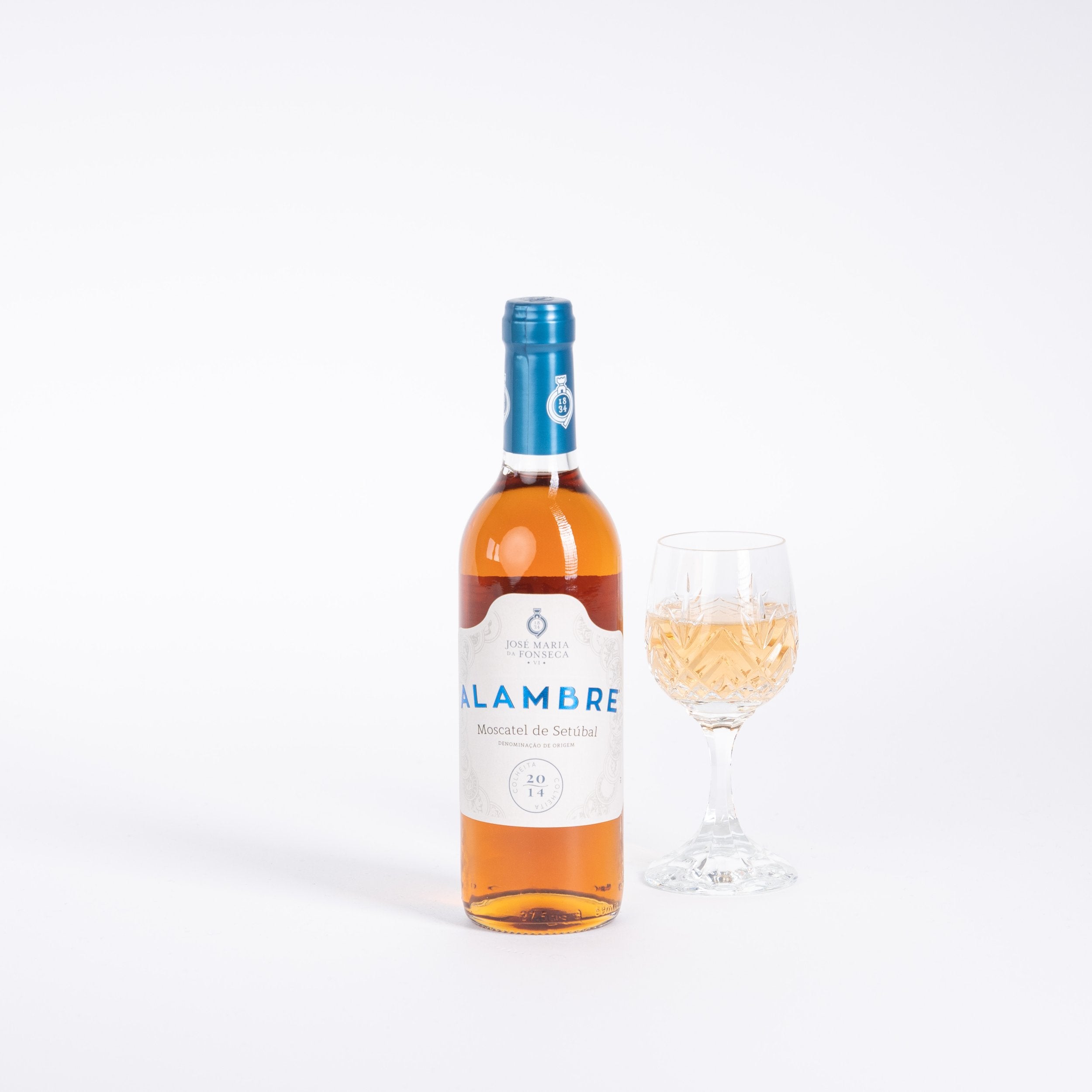 Alambre Moscatel de Setubal Dessert Wine Vino Direct Simple Honest